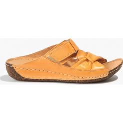 Klapki pomarańczowe. Pomarańczowe klapki damskie marki Badura, bez wzorów, bez obcasa. Za 249,99 zł.