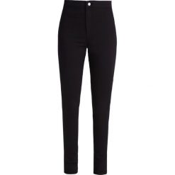 Topshop JONI NEW Jeans Skinny Fit black. Czarne rurki damskie marki Topshop. Za 209,00 zł.