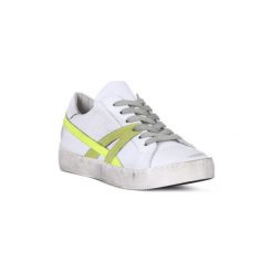 Buty At Go GO GALAXY BIANCO. Białe trampki i tenisówki damskie At Go, bez wzorów, bez zapięcia. Za 317,46 zł.