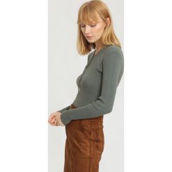 Zielony Sweter Somebody Like You. Zielone swetry klasyczne damskie marki other, na jesień, l. Za 59,99 zł.