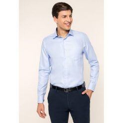 Koszula Pierre Cardin 5797/000/26822. Niebieskie koszule męskie Pierre Cardin, m, bez wzorów, z bawełny, casualowe, bez kołnierzyka, bez rękawów. W wyprzedaży za 159,00 zł.