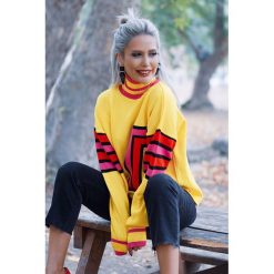 Bluza KANELIA. Bluzy damskie Bluza KANELIA, uniwersalny, bez wzorów, bez rękawów, bez kaptura. W wyprzedaży za 79,00 zł.