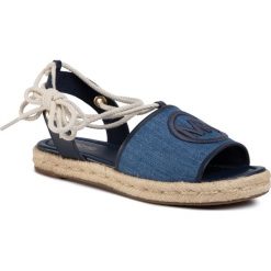 Espadryle MICHAEL MICHAEL KORS - Dylyn Sandal 40S0DYFA4D Lt Denim. Niebieskie espadryle damskie MICHAEL Michael Kors, bez wzorów, ze skóry, bez obcasa. W wyprzedaży za 399,00 zł.