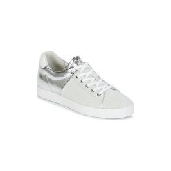 Buty PLDM by Palladium KATE. Białe trampki i tenisówki damskie PLDM by Palladium, bez wzorów, bez zapięcia. Za 199,50 zł.