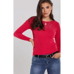 Czerwony Sweter Springvale. Czerwone swetry damskie other, xl, bez wzorów, casualowe, bez rękawów, bez kaptura. Za 69,99 zł.