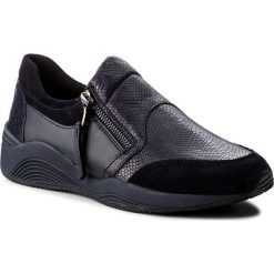 Sneakersy GEOX - D Omaya A D620SA 09D22 C4002 Navy. Niebieskie półbuty damskie Geox, na co dzień, bez wzorów, z zamszu, bez obcasa, na płaskiej podeszwie, bez zapięcia. W wyprzedaży za 269,00 zł.