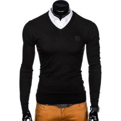 SWETER MĘSKI E120 - CZARNY. Czarne swetry klasyczne męskie marki Ombre Clothing, s, z bawełny, klasyczne, z dekoltem w serek. Za 59,00 zł.
