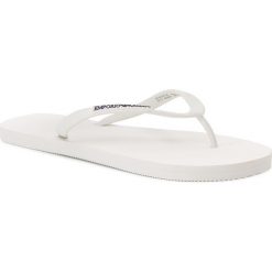 Japonki EMPORIO ARMANI - X4QS02 XL827 00001 White. Białe klapki męskie Emporio Armani, bez wzorów, z tworzywa sztucznego. W wyprzedaży za 179,00 zł.