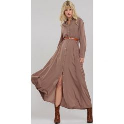 Ciemnobeżowa Sukienka Hillcrest. Brązowe sukienki damskie Renee, s, w paski, z koszulowym kołnierzykiem, bez rękawów, długie, maxi, rozkloszowane. Za 129,99 zł.