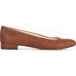Klasyczne nubukowe balerinki z ostrym noskiem - skóra naturalna - model 050 - kolor brąz przecierka. Baleriny damskie Zapato, bez wzorów, ze skóry, klasyczne, bez obcasa. Za 299,00 zł.