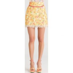 SPÓDNICA Elisabetta Franchi. Czerwone spódniczki damskie Elisabetta Franchi, na imprezę, bez wzorów, z materiału, mini, dopasowane. Za 650,00 zł.