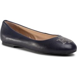 Baleriny LAUREN RALPH LAUREN - Jamie 802774682004 Navy. Niebieskie baleriny damskie Lauren Ralph Lauren, bez wzorów, ze skóry ekologicznej, bez obcasa. W wyprzedaży za 339,00 zł.