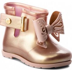 Kalosze MELISSA - Mini Melissa Sugar Rain Bb 32388 Pink 52792. Różowe kalosze dziewczęce Melissa. W wyprzedaży za 199,00 zł.