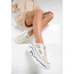 Beżowe Sneakersy Nathaniel. Brązowe sneakersy damskie Renee. Za 99,99 zł.