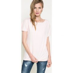 Answear - Top Because Of You. Różowe bluzki damskie ANSWEAR, uniwersalny, bez wzorów, z elastanu, casualowe, bez kołnierzyka, z krótkim rękawem. W wyprzedaży za 24,90 zł.