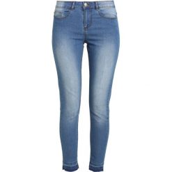 B.young LOLA LIKA CROPPED Jeansy Slim Fit med. blue. Niebieskie jeansy damskie b.young. W wyprzedaży za 152,10 zł.