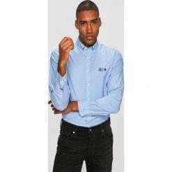 Tommy Hilfiger - Koszula. Białe koszule męskie TOMMY HILFIGER, s, bez wzorów, z elastanu, casualowe, button down, z długim rękawem. W wyprzedaży za 319,90 zł.