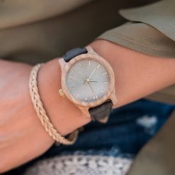 Drewniany zegarek damski classic 38 mm n039. Szare zegarki damskie Pakamera. Za 354,00 zł.