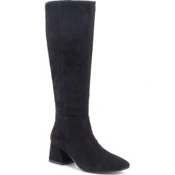 Kozaki VAGABOND - Alice 4623-040-20 Black. Czarne kozaki damskie Vagabond, ze skóry, bez obcasa, na obcasie, bez zapięcia. Za 629,00 zł.