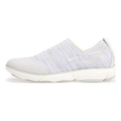 Geox Tenisówki Damskie Nebula 36 Kremowy. Białe buty sportowe damskie marki Geox. W wyprzedaży za 393,00 zł.