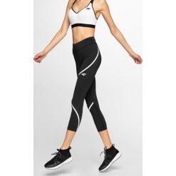 Legginsy do biegania damskie SPDF100 - głęboka czerń. Szare legginsy sportowe damskie marki 4f, bez wzorów, z dzianiny, do biegania. Za 149,99 zł.