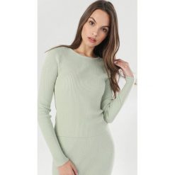 Jasnozielony Sweter Charrahne. Zielone swetry damskie Born2be, s, bez wzorów, bez rękawów, bez kaptura. Za 99,99 zł.