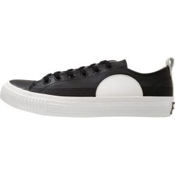 Trampki męskie: McQ Alexander McQueen PLIMSOLL LOW MONSTER Tenisówki i Trampki black