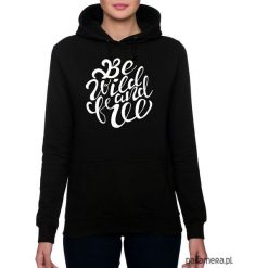 Bluza damska. Wild and free. Czarne bluzy rozpinane damskie Pakamera, z nadrukiem, z kapturem. Za 119,00 zł.