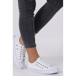 Białe trampki sznurowane z nitami big star dd274612. Białe trampki i tenisówki damskie BIG STAR, bez wzorów, z materiału, na sznurówki. W wyprzedaży za 99,99 zł.