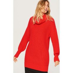 Sweter z golfem - Czerwony. Czerwone swetry damskie Reserved, s, bez wzorów, bez rękawów. Za 139,99 zł.