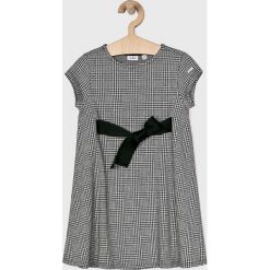 Blukids - Sukienka dziecięca 98-134 cm. Szare sukienki dziewczęce Blukids, bez wzorów, z elastanu, eleganckie, bez rękawów, mini. W wyprzedaży za 59,90 zł.