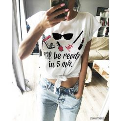 Wiązana Koszulka ” I'll be ready in 5 min”. Koszulki damskie Pakamera. Za 79,00 zł.