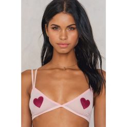 Biustonosze bardotka: NA-KD Lingerie Biustonosz z naszywką Heart – Pink