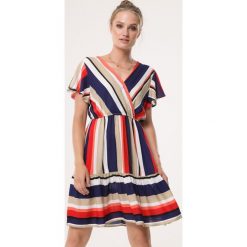 Granatowa Sukienka Looked For. Sukienki damskie Born2be, na spacer, na lato, s, w paski, retro, bez kołnierzyka, z krótkim rękawem, krótkie, mini, rozkloszowane. Za 49,99 zł.