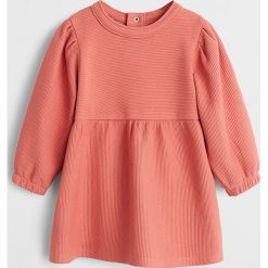 Mango Kids - Sukienka dziecięca Ota 80-104 cm. Czerwone sukienki dziewczęce Mango Kids, bez wzorów, z bawełny, casualowe, z długim rękawem, długie, maxi, rozkloszowane. Za 79,90 zł.