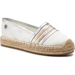 Espadryle TOMMY HILFIGER - See-Through Detail Espadrille FW0FW03845 Whisper White 121. Białe espadryle damskie TOMMY HILFIGER, bez wzorów, ze skóry, bez obcasa, na płaskiej podeszwie. Za 299,00 zł.