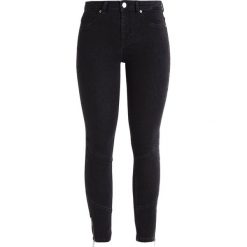 2nd Day 2ND JOLI Jeans Skinny Fit dark stone wash. Szare jeansy damskie relaxed fit marki 2nd Day. W wyprzedaży za 441,75 zł.