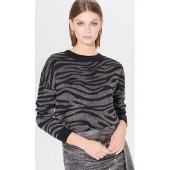 Błyszczący sweter z domieszką wełny - Czarny. Czarne swetry damskie Mohito, xl, z wełny. W wyprzedaży za 59,99 zł.
