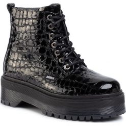 Trapery BRONX - 47239-L Black. Czarne trapery damskie Bronx, ze skóry. W wyprzedaży za 519,00 zł.