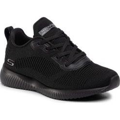 Buty SKECHERS - BOBS 32504 BBK Black. Czarne półbuty damskie Skechers, na co dzień, bez wzorów, z tworzywa sztucznego, bez obcasa, na płaskiej podeszwie, bez zapięcia. Za 229,99 zł.