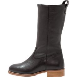 KIOMI Kozaki black. Czarne buty zimowe damskie KIOMI, z materiału. W wyprzedaży za 356,30 zł.