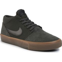 Buty NIKE - Sb Portmore II Solar Mid 923198 300 Sequoia/Black/Gum Med Brown. Zielone buty sportowe męskie Nike, z zamszu, bez zapięcia. Za 379,00 zł.