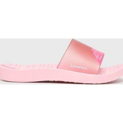 Ipanema - Klapki dziecięce. Różowe sandały dziewczęce Ipanema, z gumy, bez zapięcia. Za 69,90 zł.