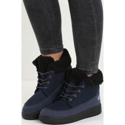 Granatowe Śniegowce Seek Peace. Czarne buty zimowe damskie Born2be. Za 59,99 zł.