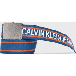 Calvin Klein - Pasek. Niebieskie paski męskie marki Calvin Klein, w paski, z poliesteru. Za 179,90 zł.