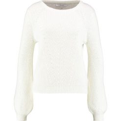 Swetry klasyczne damskie: Opus PONNY Sweter milk