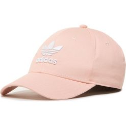 Czapka z daszkiem adidas - Basseb Class Tre GD4491 Vappnk/White. Różowe czapki damskie Adidas, bez wzorów, z bawełny. Za 69,00 zł.
