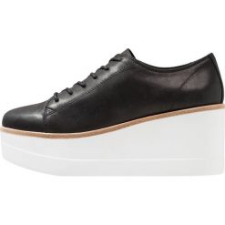 Steve Madden KIMBER Oksfordki black. Czarne jazzówki damskie Steve Madden, z materiału. Za 459,00 zł.