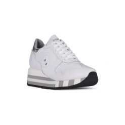 Buty Blauer WHT CHARLOTTE. Białe trampki i tenisówki damskie marki Blauer, bez wzorów, bez zapięcia. Za 600,12 zł.