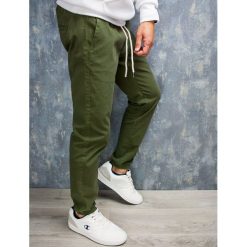 Spodnie męskie joggery na gumce khaki Recea. Brązowe spodnie męskie Recea, s, bez wzorów, z bawełny. Za 99,99 zł.